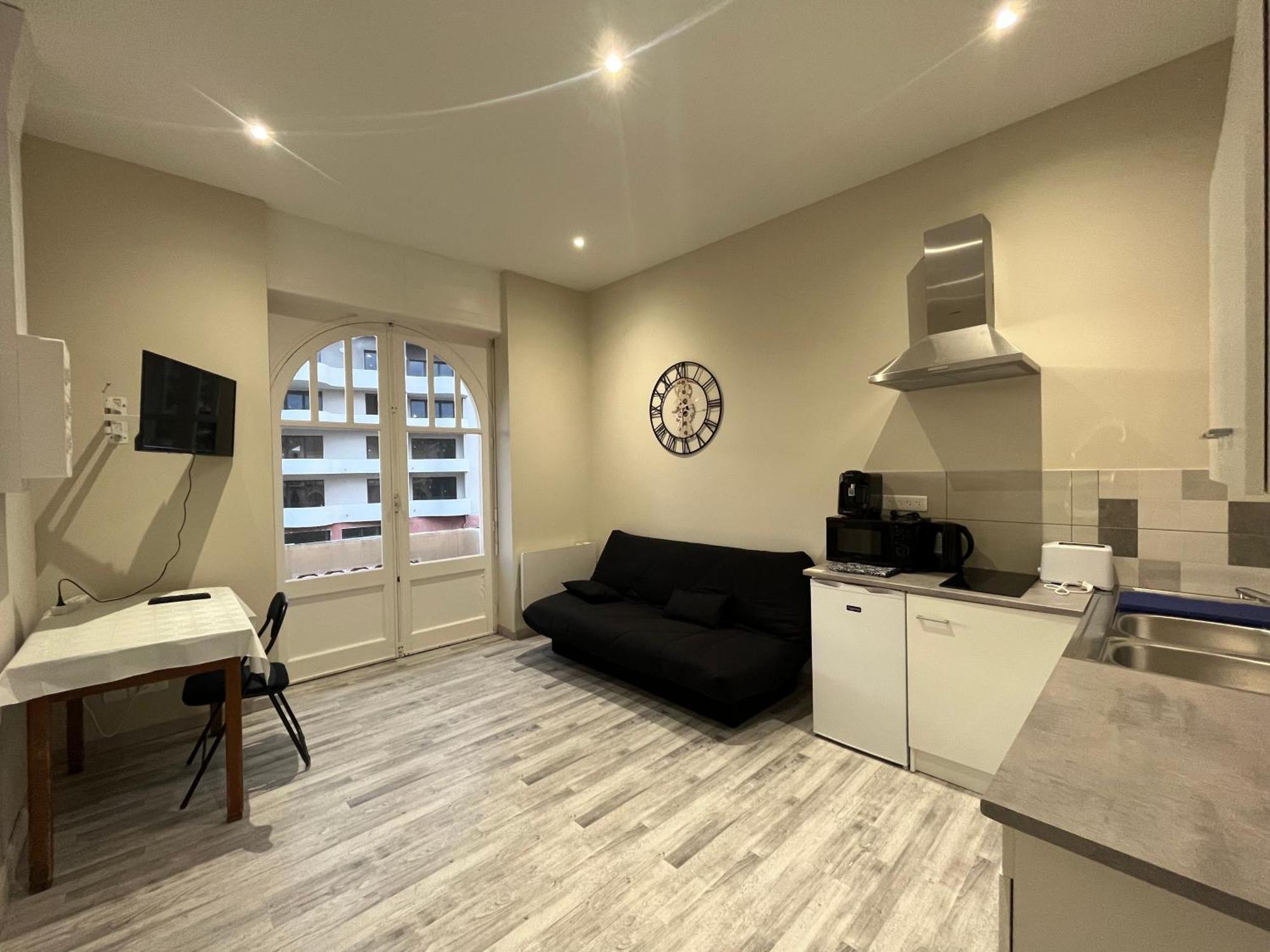 Alta Apartment Bourg-les-Valence Luaran gambar